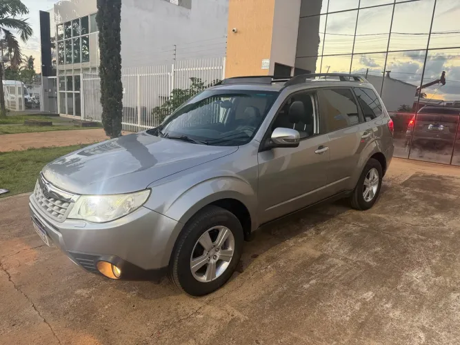 Subaru Forester 2.0/2.0 S 4X4 Aut. 2011