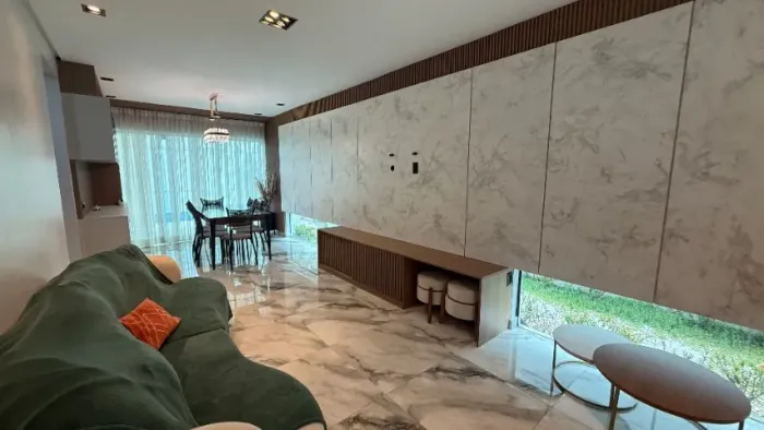 ALUGO CASA PROX. A AV DAS TORRES, QUINTA DAS LARANJEIRAS