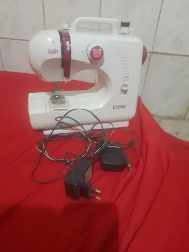 Máquina de costura