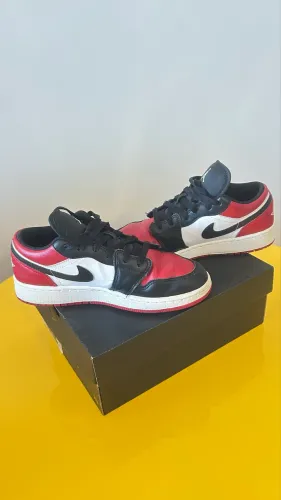 Tênis Air Jordan 1 Low GS "Bred Toe" - Tamanho 36 (Original)