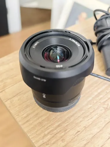 Lente Sony 11mm 1.8