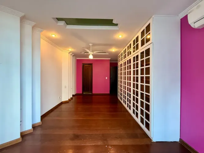 [265-08560] Espaço e Exclusividade na Praia da Costa: 297m², 3 Suítes e Lazer de Clube