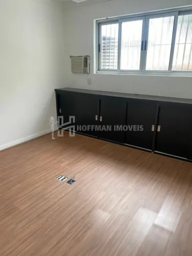 Sala à Venda, 68 m² - Centro