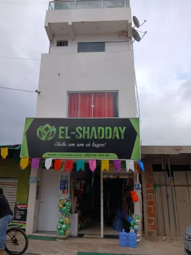Apartamento com 3 Quarto(s) e 2 banheiro(s) para Alugar, 90 m² por R$ 2000 / Mês
