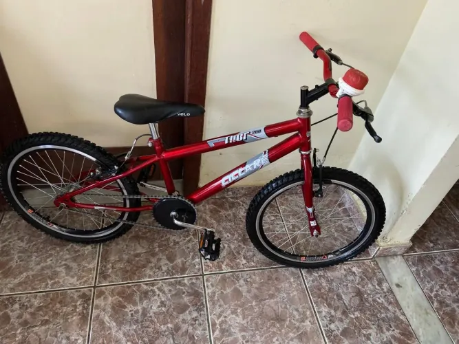 Bicicleta aro 20 infantil com rodas aéreo novinha!!