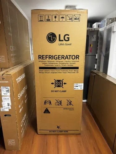 Geladeira inverter LG Frost Free Inverse 451L preta - nova