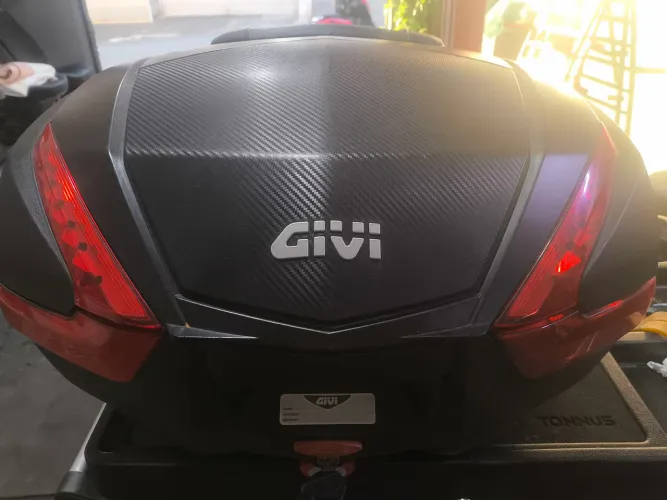 BAU,GIVI + BASE