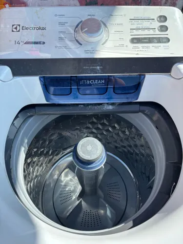 Máquina de lavar eletrolux