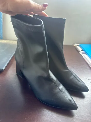 Bota preta