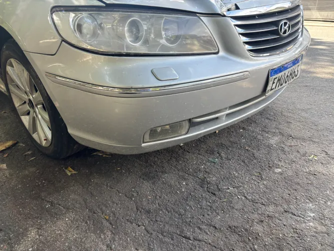 Pára-choque Azera dianteiro completo R$ 4 mil