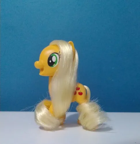 My little pony Applejack 8cm G4