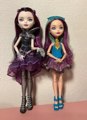 Lote Raven Queen e Madeline Hatter