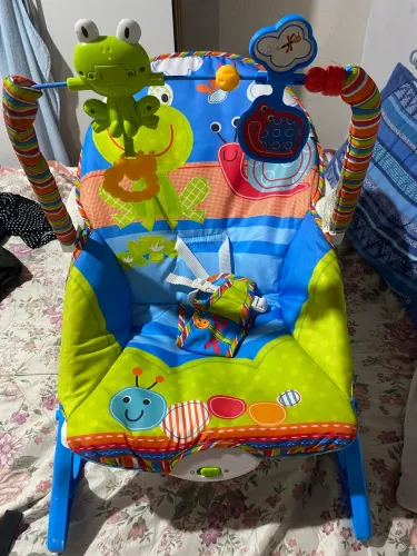 vende-se cadeirinha de balanço 
