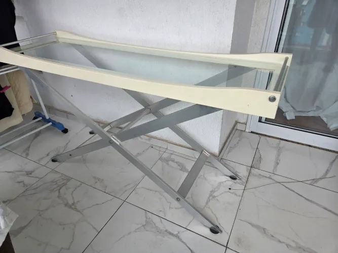 Baixou o preço! Aparador com design super moderno - preço pra vender logo