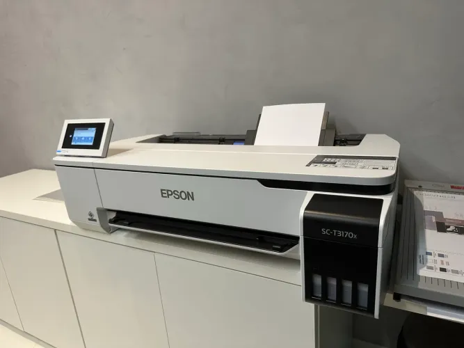 Plotter Epson SureColor T3170X + Caixa de Manutenção Reserva - Excelente Estado