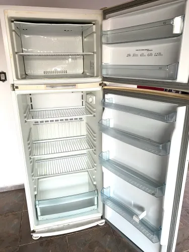 Geladeira Brastemp Duplex NÃO É FROST FREE