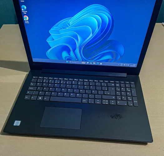 Notebook Lenovo IdeaPad 330 | i3-7020U | 8GB RAM DDR4 | SSD 120GB | Tela: 15.6? HD