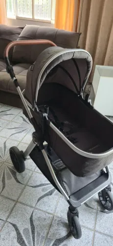 Carrinho de bebê borigoto