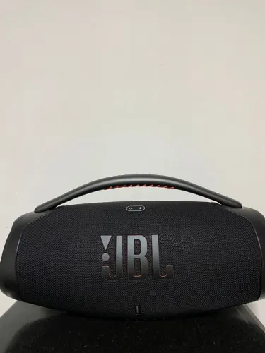 Vendo JBL boombox 3
