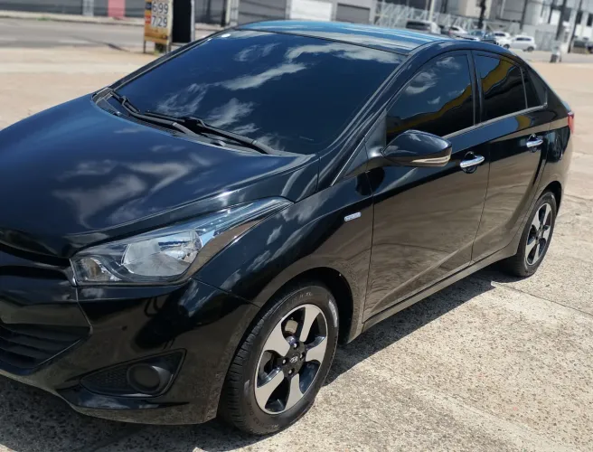 Hyundai HB20S Premium 1.6 Flex 16V Aut. 4P 2015