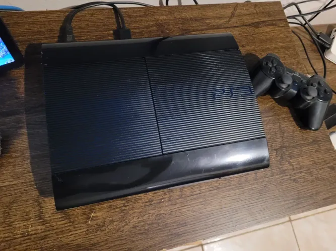 PS3 Playstation 3 Super Slim Completo Desbloqueado C/Vários Jogos