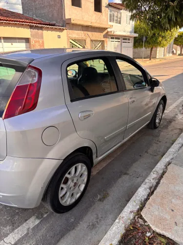 Fiat Punto ELX 1.4 Fire Flex 8V 5P 2008
