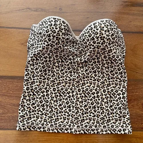 Cropped tomara que caia animal print 