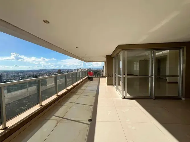 Apartamento alto padrão com 311m², 4 quartos/suítes à venda no Edifício Grand Privilege em