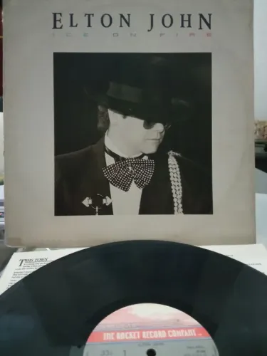 LP ELTON JOHN ICE ON FIRE 1985