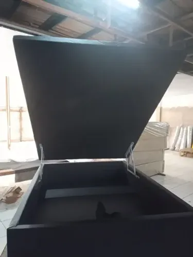 Vendo base Box baú Novos