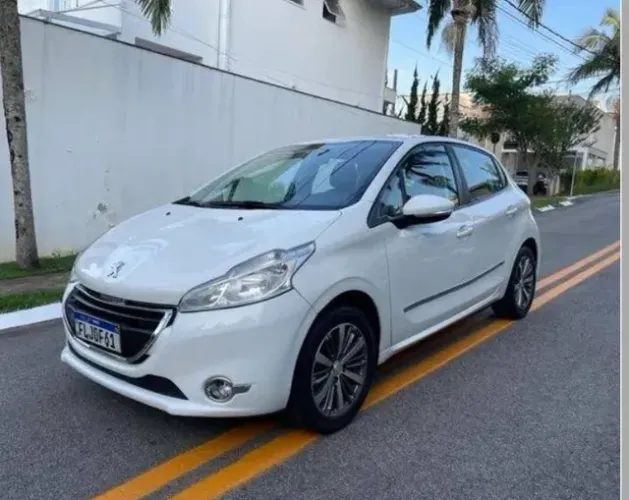Sucata Peugeot 208 1.5 2015 para retirada de peças!!!!
