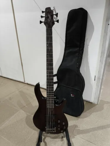 Vendo contra baixo CORT B5 PLUS MH