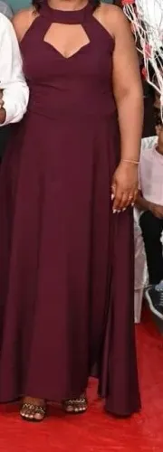 Vestido usado so uma vez