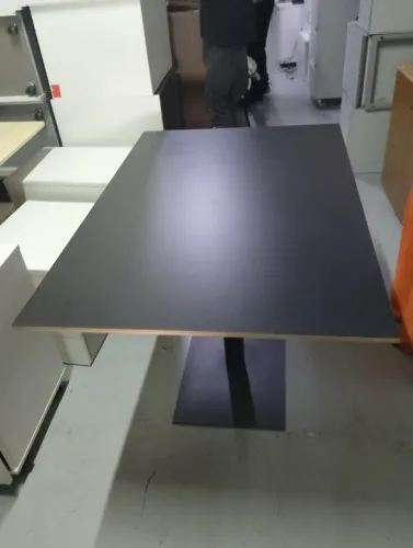 Mesa Para Escritório Fernando Jaeger  