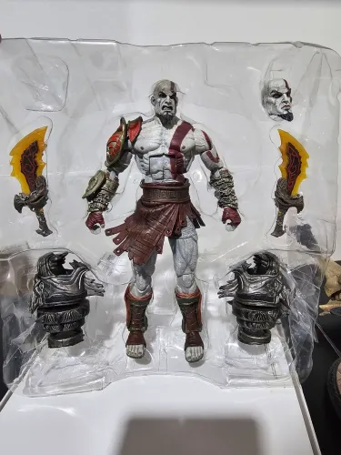Kratos God of War figure Neca original