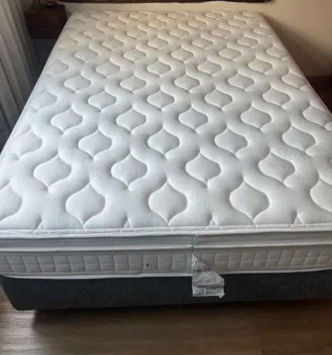 Colchão Simmons Finesse