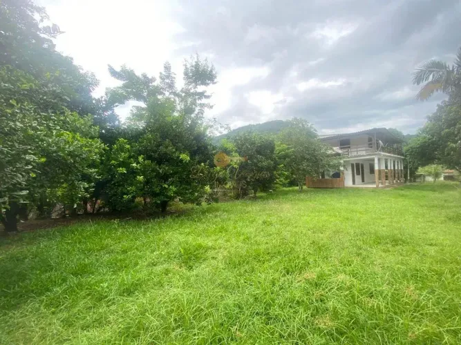 Casa para Venda em Guapimirim, Parada Modelo, 2 dormitórios, 2 banheiros, 10 vagas