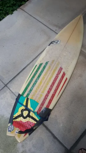 Prancha de surf 6' Fred Baltazar com quilhas