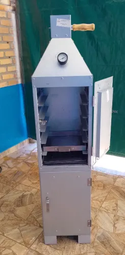 DESIDRATADOR E DEFUMADOR ELÉTRICO 220 W SEMI NOVO