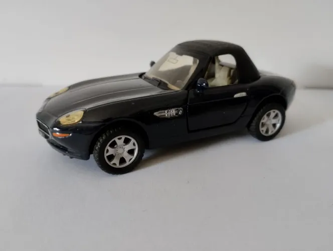 Kinsmart - Miniatura BMW Z8