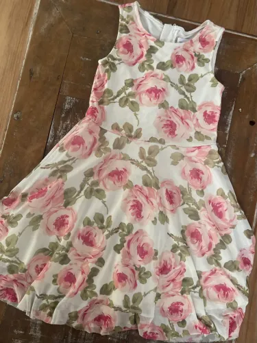 Vestido infantil  importado TM 6/7 anos