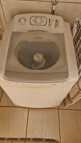 Máquina de Lavar Electrolux 12kg ** 220v **