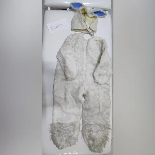 Fantasia de Coelho branco - 8 anos