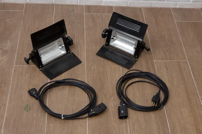 Luminárias para estúdio com cabos