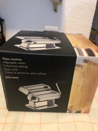 Máquina de massas importada John Lewis