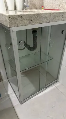 Gabinete de BANHEIROS
