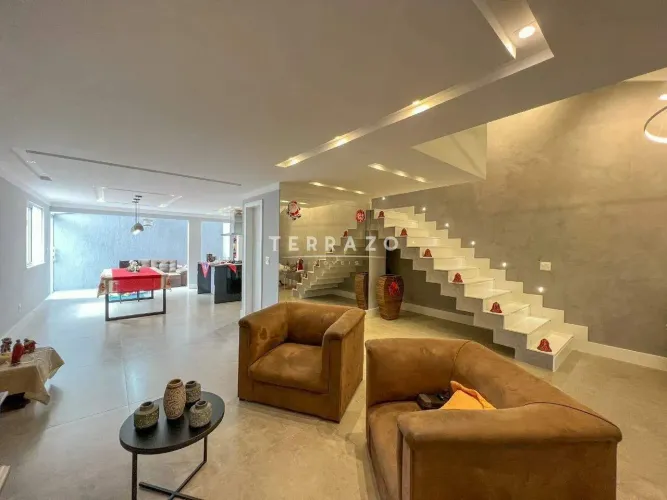 Casa em Condomínio à venda, 3 quartos, 1 suíte, 1 vaga, Bom Retiro - Teresópolis/RJ