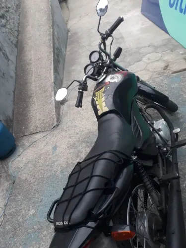 Vendo moto em boas condições... valor a combinar..