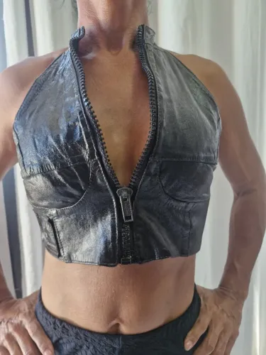 Blusa de couro legítimo original P