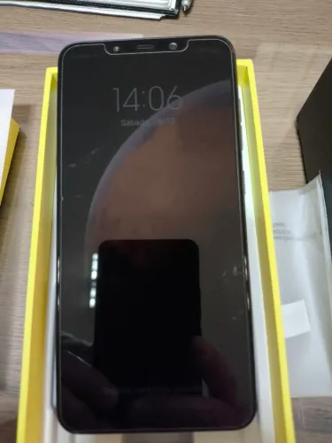 Celular Poço phone F1 Xaiomi